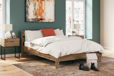 Deanlow - Panel Bedroom Set