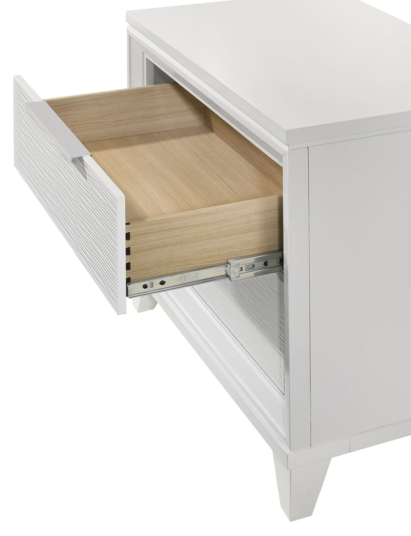 Cressida - Nightstand - White.