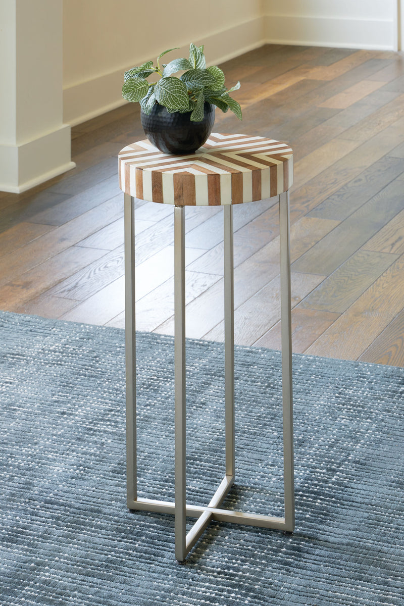 Cartley - White / Light Brown - Accent Table.