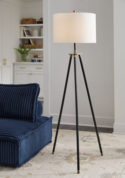 Cashner - Black / Gold Finish - Metal Floor Lamp.