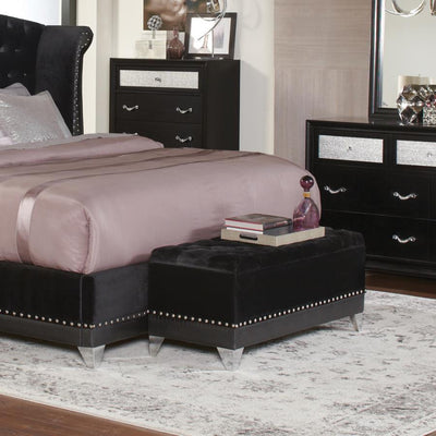 Barzini - Tufted Rectangular Trunk With Nailhead Black.