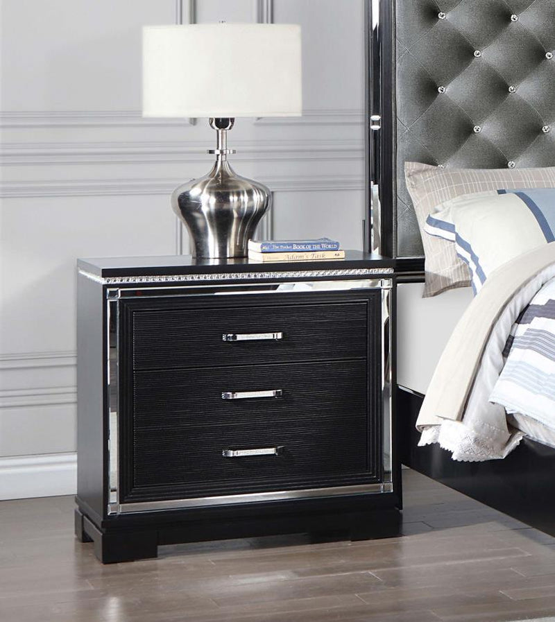 Cappola - Rectangular 2-Drawer Nightstand - Silver and Black.