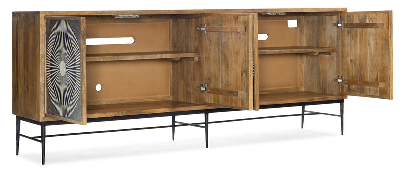 Commerce And Market - Giovanni Entertainment Console.