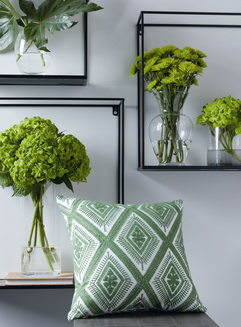 Bellvale - Green / White - Pillow.