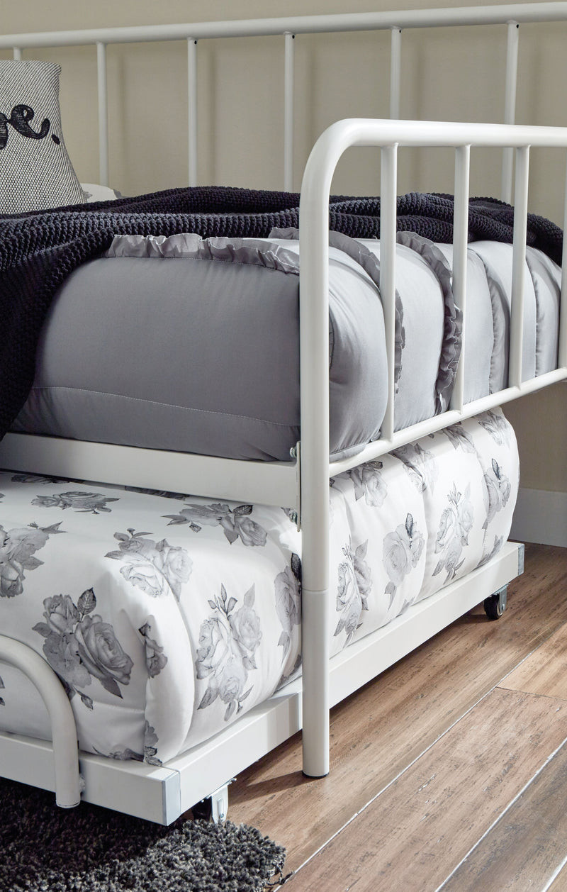 Trentlore - Day Bed With Trundle