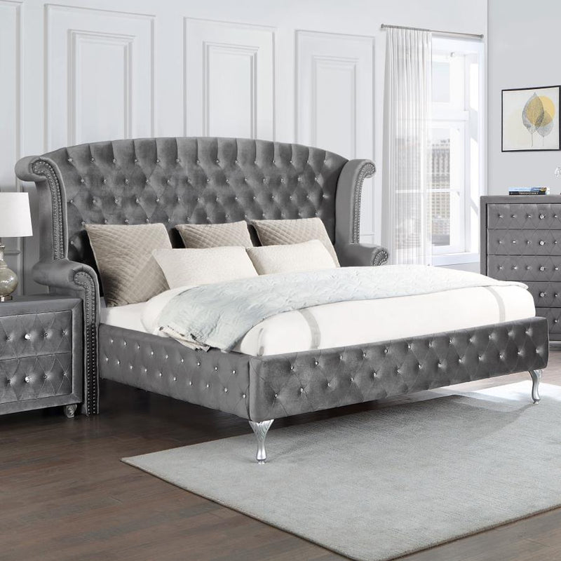 Deanna - Tufted Upholstered Bed - Grand Furniture GA