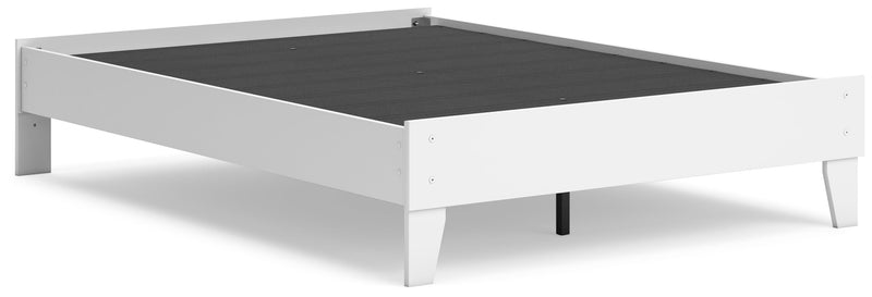 Hallityn - White - Full Platform Bed