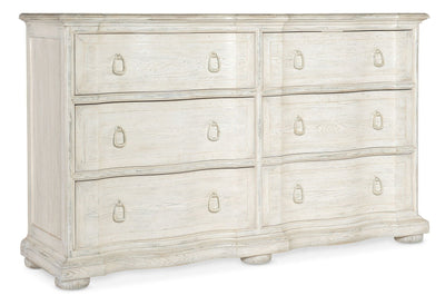 Traditions - 6-Drawer Dresser.