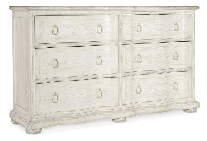 Traditions - 6-Drawer Dresser.