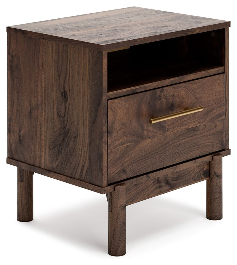 Calverson - Mocha - One Drawer Night Stand - Medium.