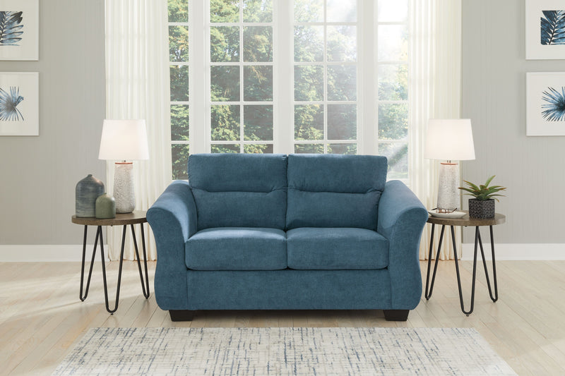 Miravel - Loveseat