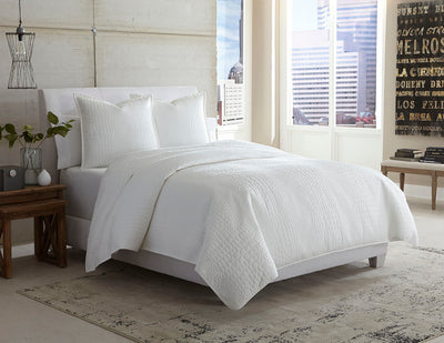Ashworth - Coverlet Set.