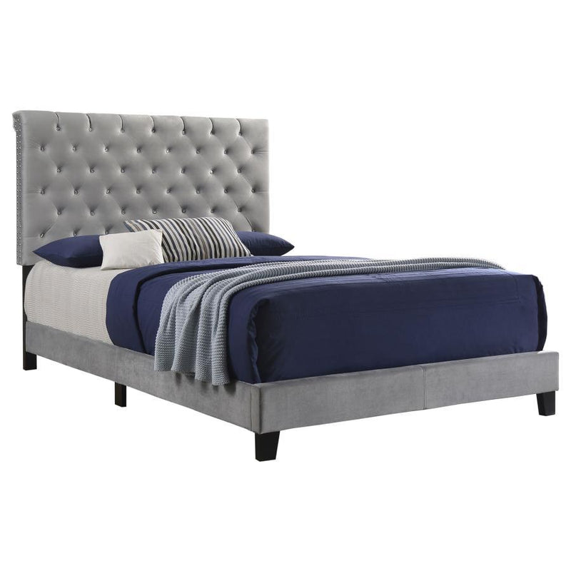 Warner - Upholstered Bed.