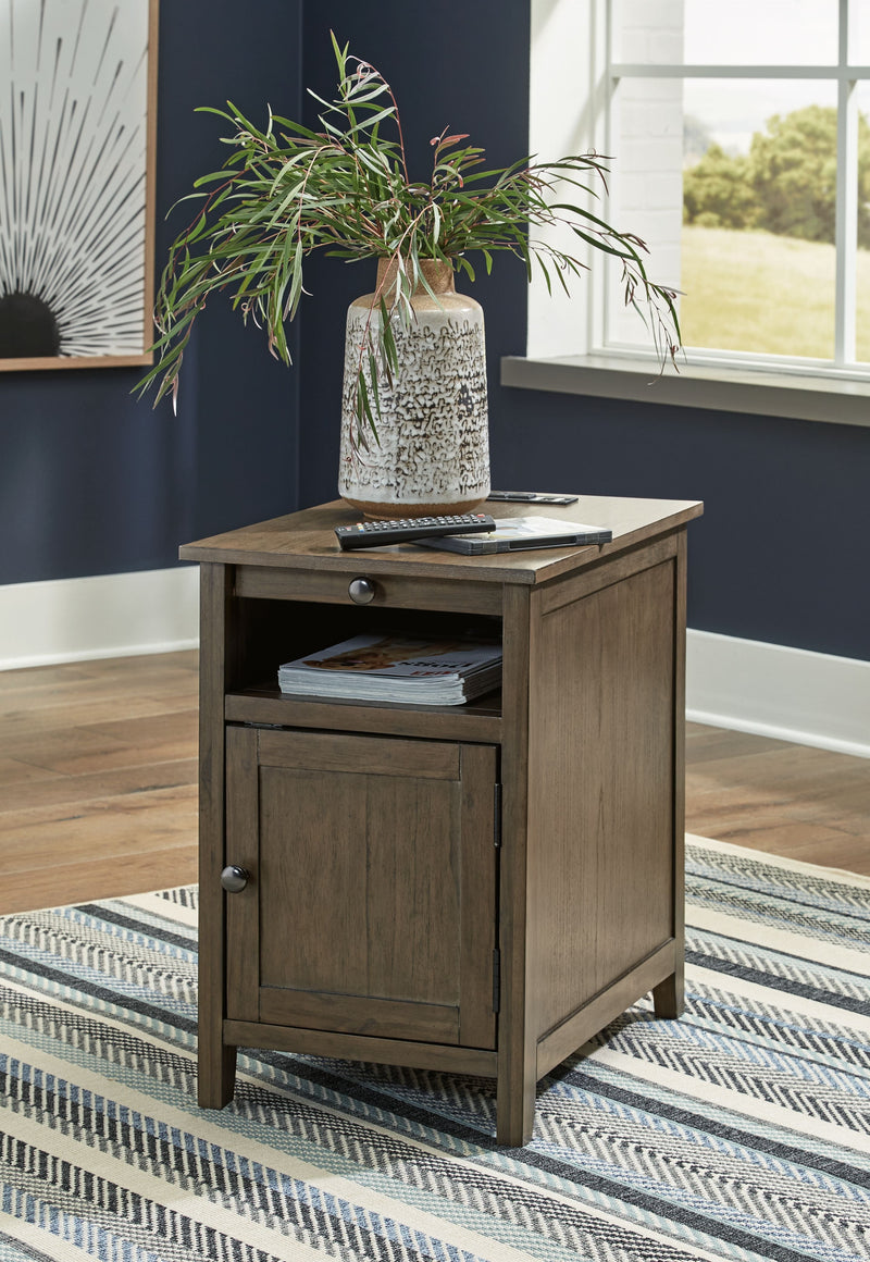 Treytown - Grayish Brown - Chair Side End Table.