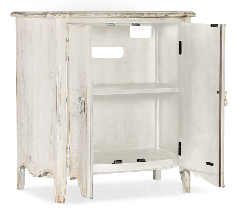 Traditions - 2-Door Nightstand