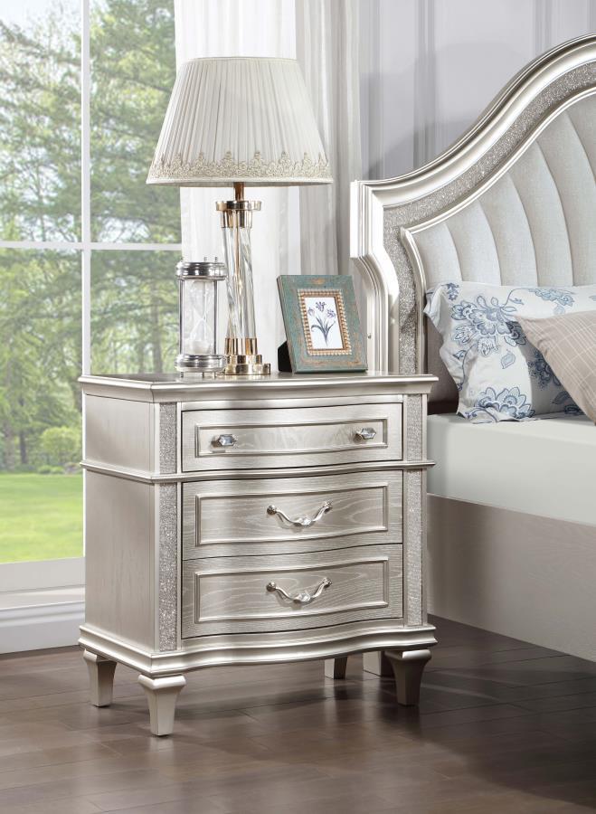 Evangeline - 3-Drawer Nightstand - Silver Oak.