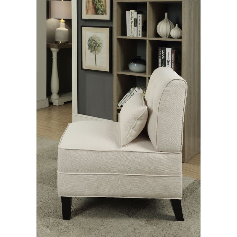 Susanna - Accent Chair & Pillow