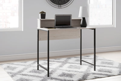 Bayflynn - White / Black - Home Office Desk With Hutch.