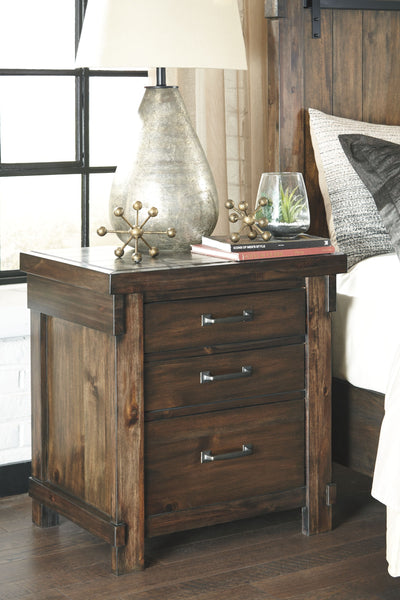 Lakeleigh - Brown - Three Drawer Night Stand