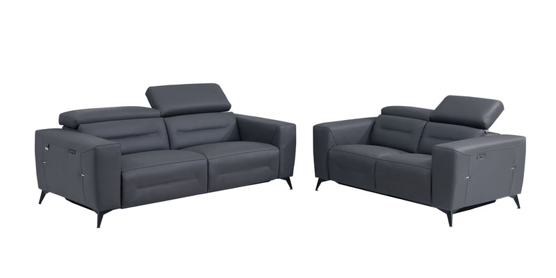 989 - Power Reclining Set With Power Headrest.