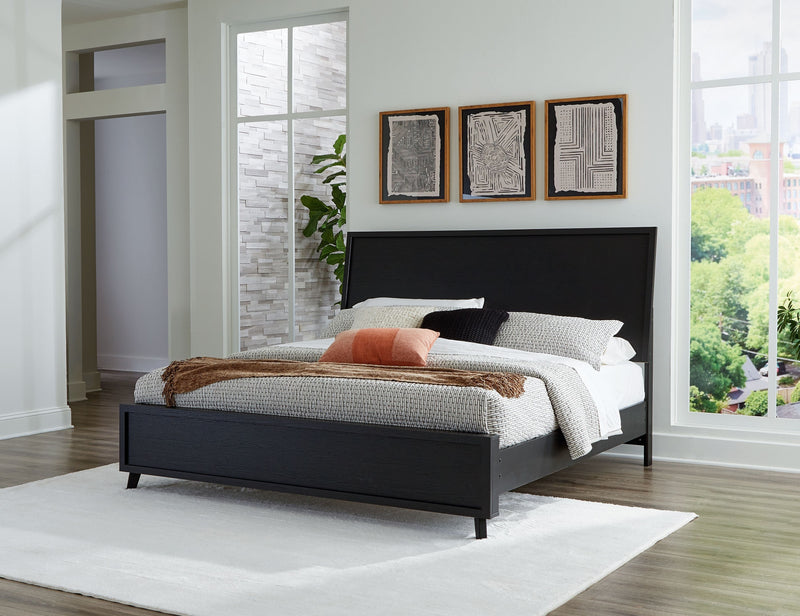 Danziar - Black - King Panel Bed