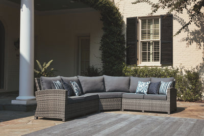 Salem Beach - Gray - 3 Pc. - Sectional Lounge.