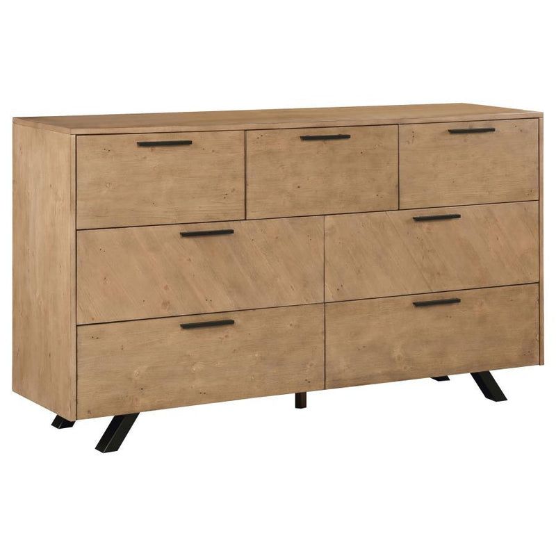 Taylor - 7-Drawer Rectangular Dresser - Light Honey Brown.