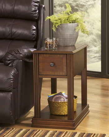 Breegin - Brown - Chair Side End Table - Removable Tray.