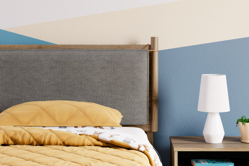 Aprilyn - Panel Headboard