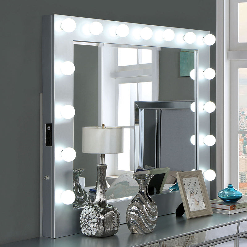 Belladonna - Mirror With USB, Power Light - Silver.