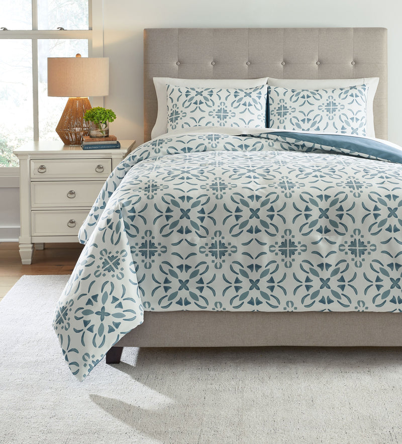 Adason - Comforter Set