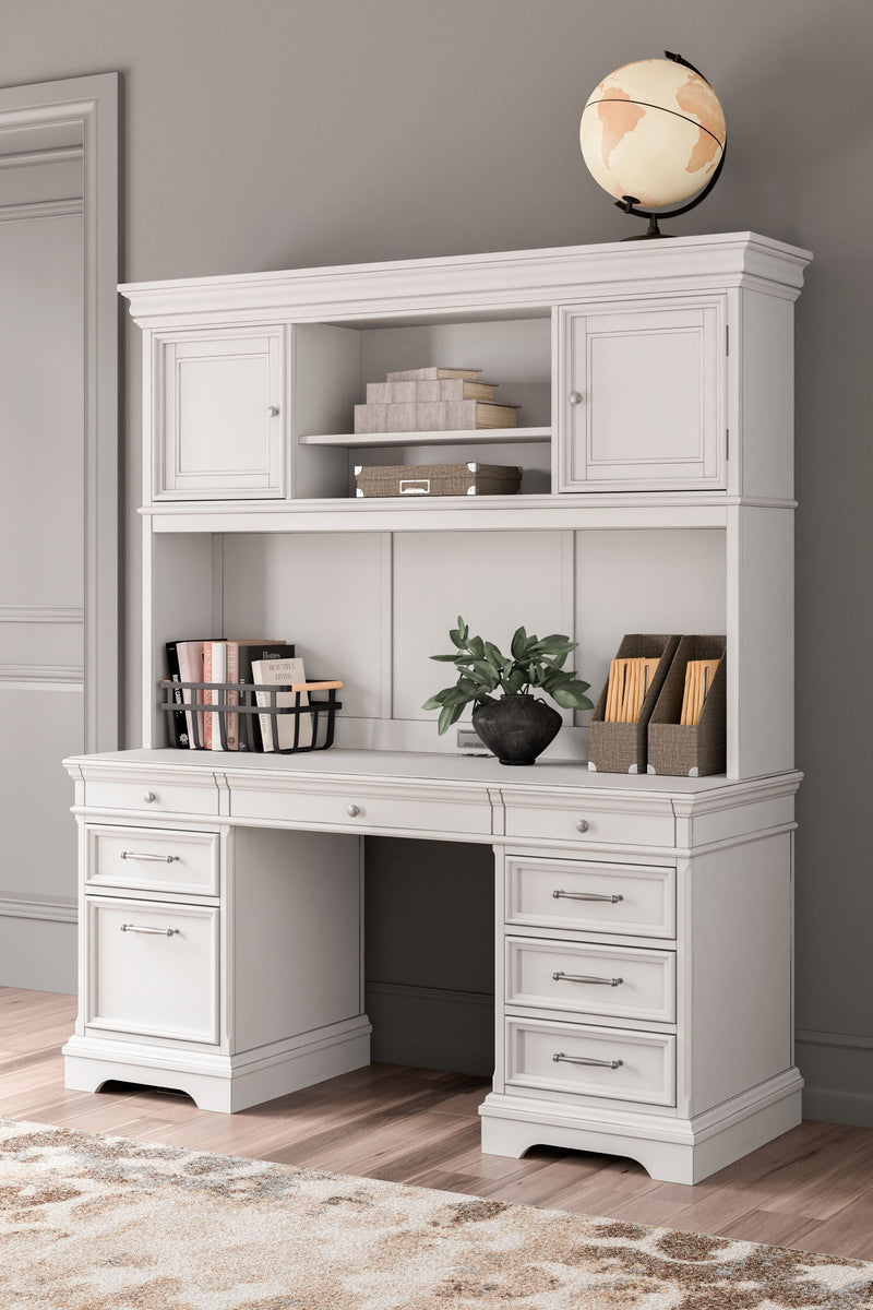 Kanwyn - Whitewash - Credenza With Hutch