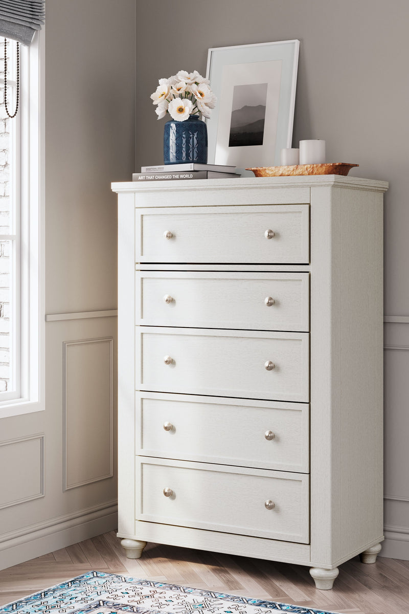 Grantoni - White - Five Drawer Chest.