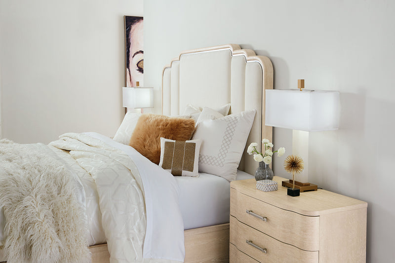 Nouveau Chic - Upholstered Bed