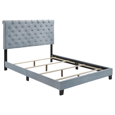 Warner - Upholstered Bed.