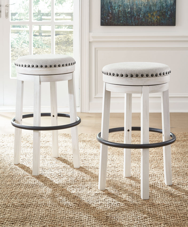 Valebeck - Swivel Stool