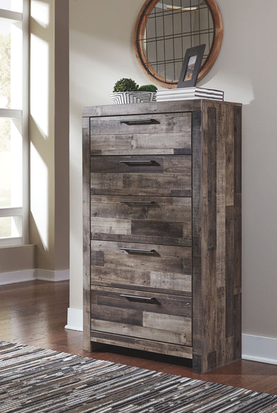 Derekson - Multi Gray - Five Drawer Chest.